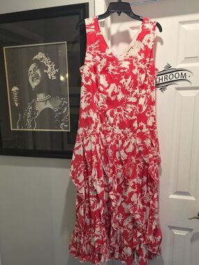 Metrostyle Pink and White Floral V-Neck Maxi Dress